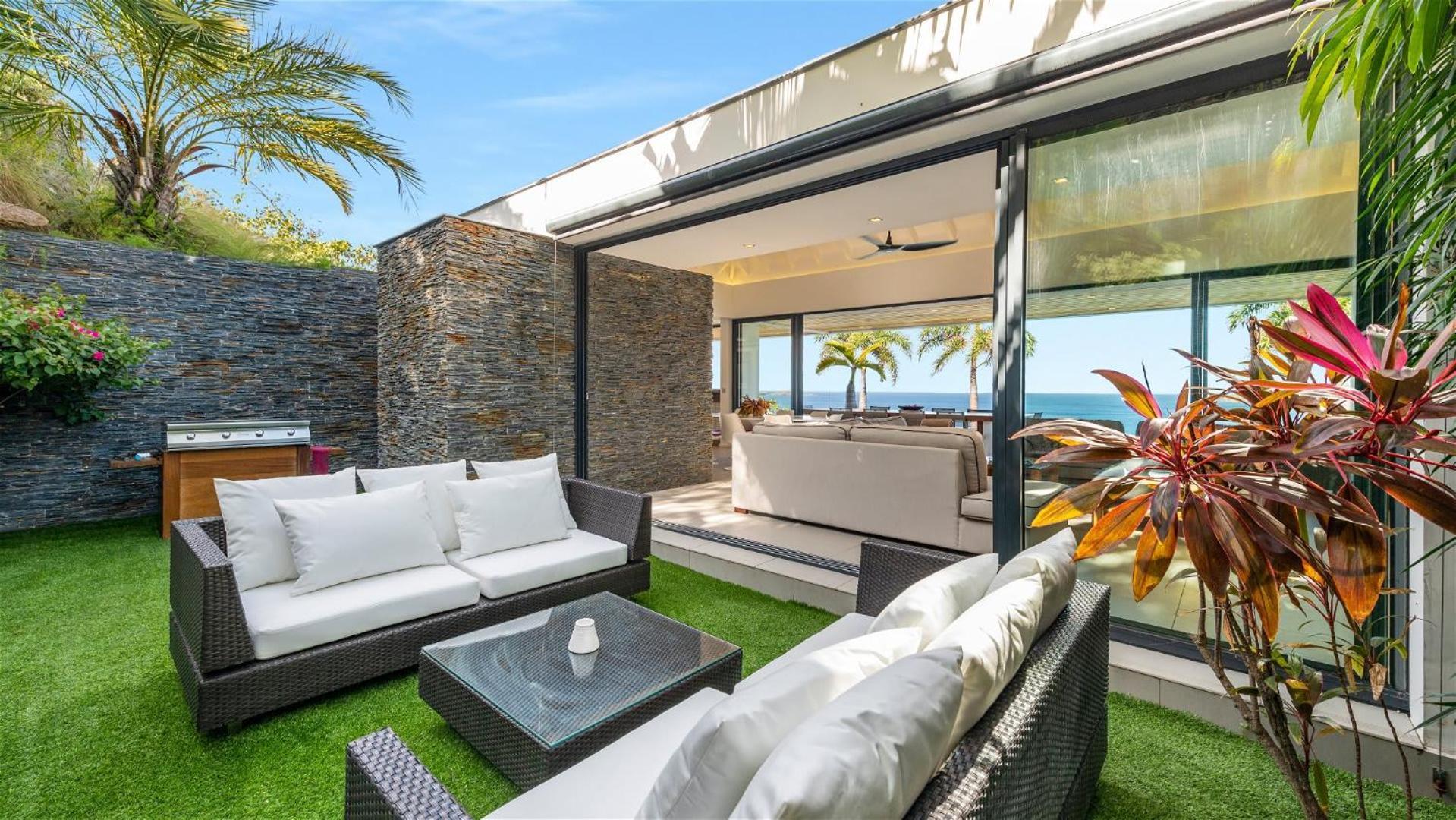 Architecture Jewel Set On A Hillside Villa St. Barthelemy Exterior photo